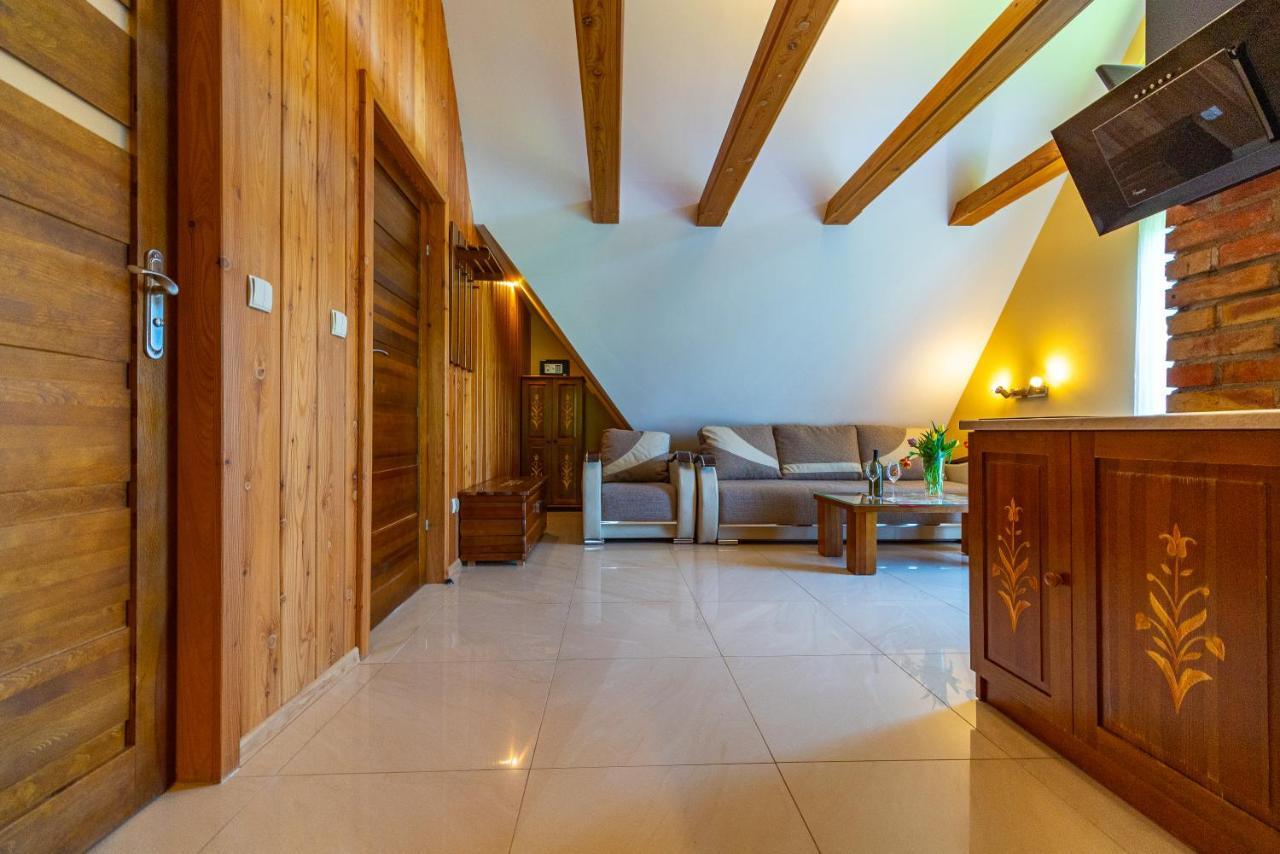 Apartamenty I Pokoje W Willi Na Ubocy Suche Exterior foto