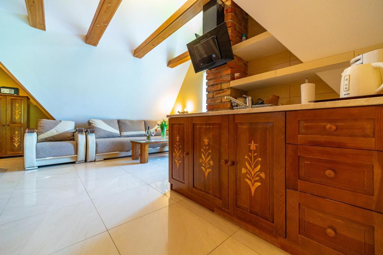 Apartamenty I Pokoje W Willi Na Ubocy Suche Exterior foto